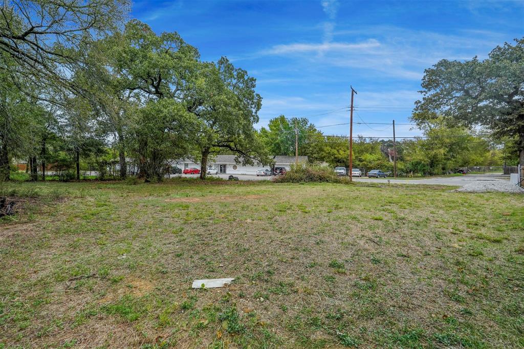 3640 Vaughn Boulevard Property Photo 3