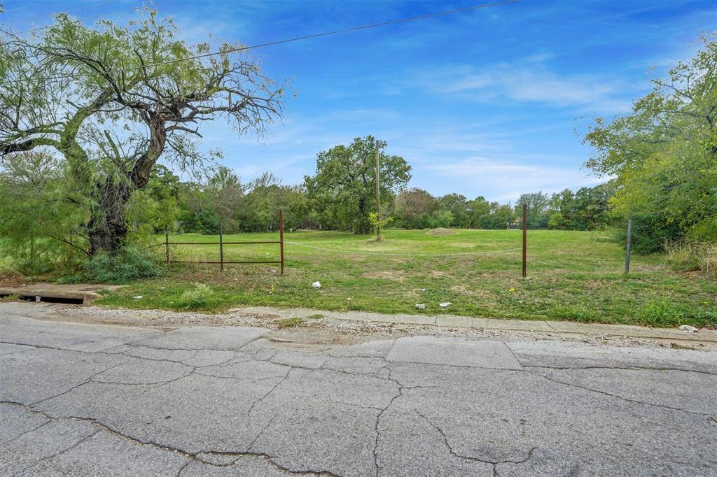3640 Vaughn Boulevard Property Photo 6
