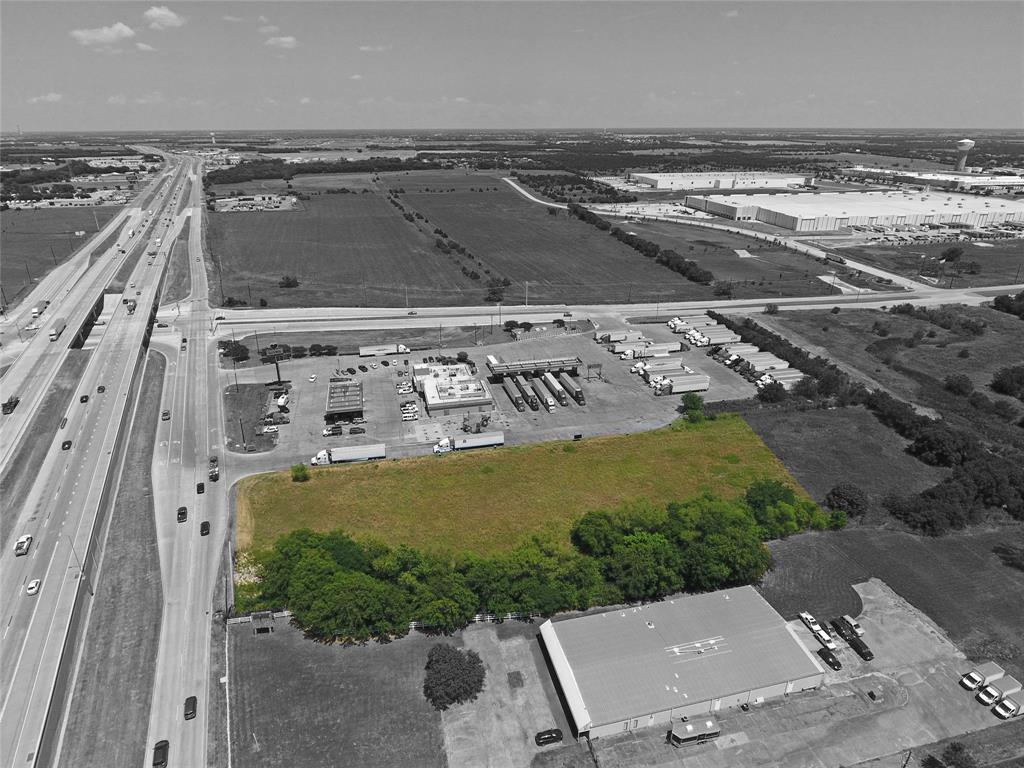 1970 S I-30 Service Road Property Photo 1
