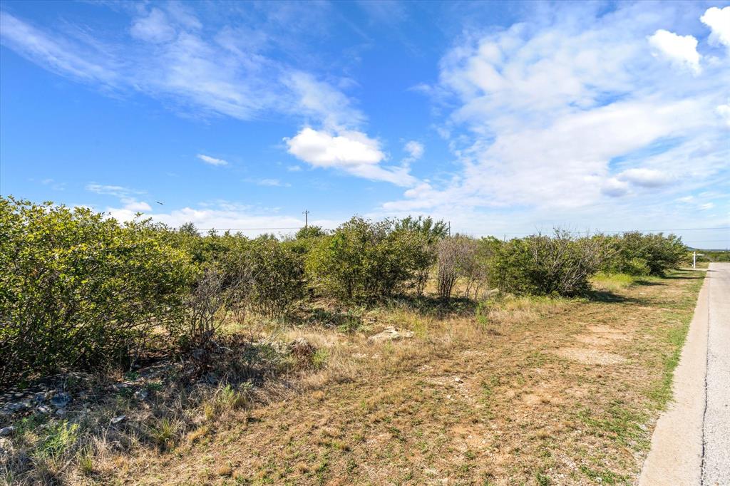 695 Spyglass Drive Property Photo 3