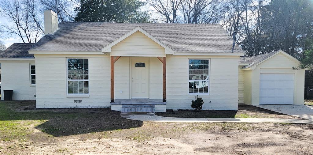 806 E Young Street Property Photo 13