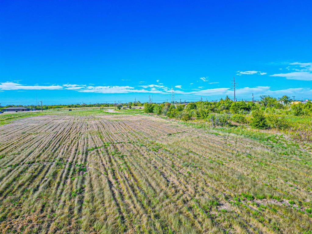 4115 W State Highway 31 Property Photo 9