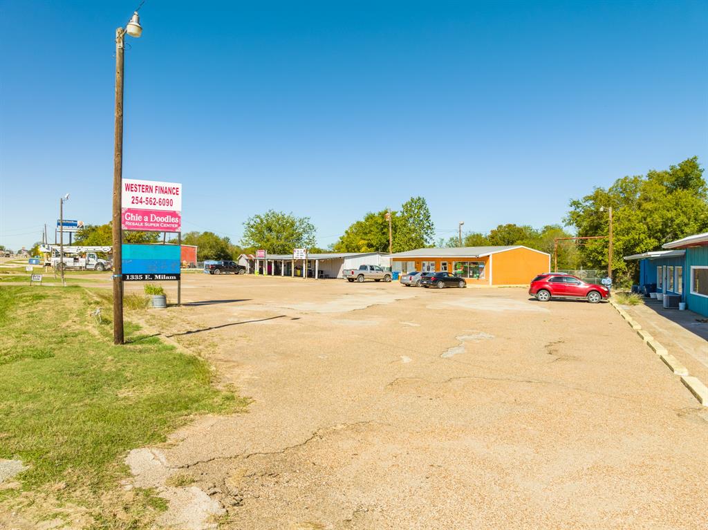 1335 E Milam Street Property Photo 11