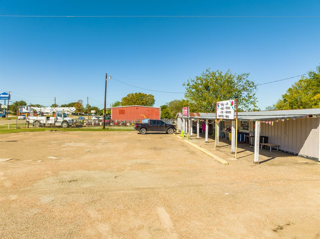 1335 E Milam Street Property Photo 13