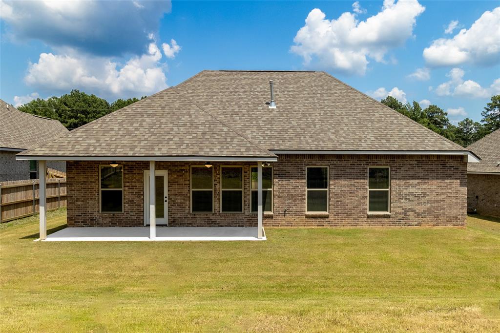 327 Hummingbird Lane Property Photo 12
