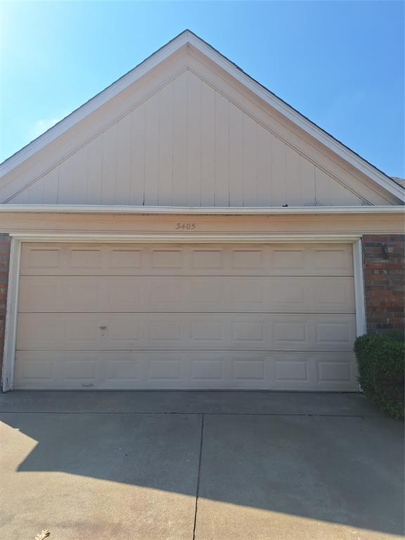 3405 Plantation Lane Property Photo 2