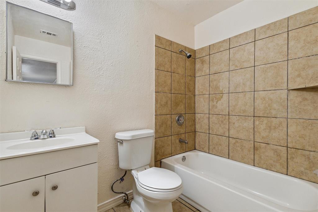 426 Glencairn Drive Property Photo 15