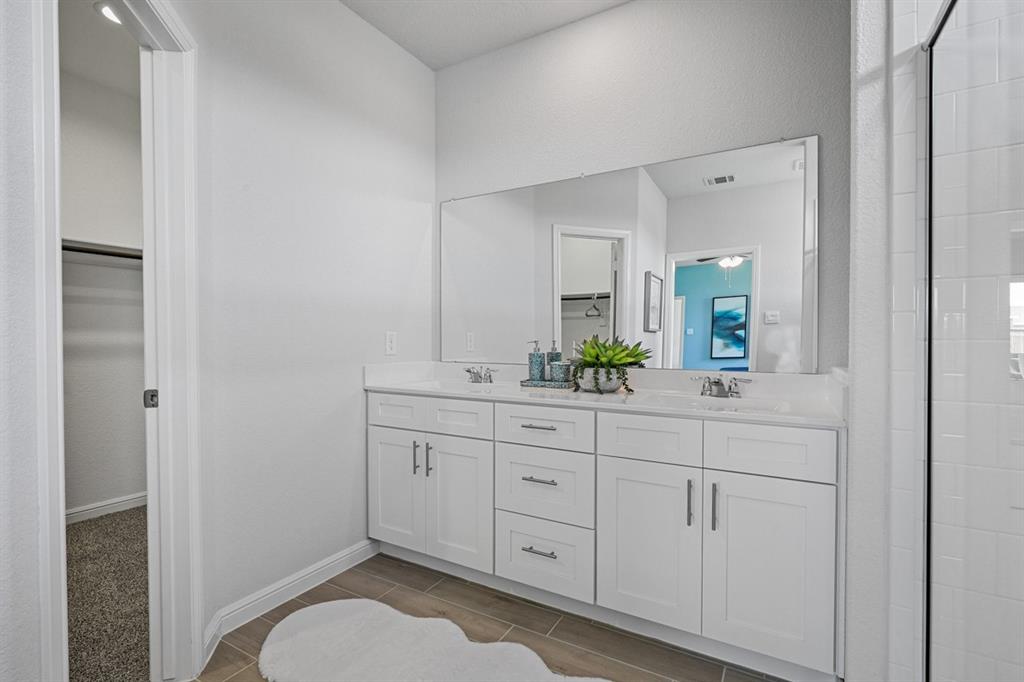 8913 Boulder Oak Boulevard Property Photo 18
