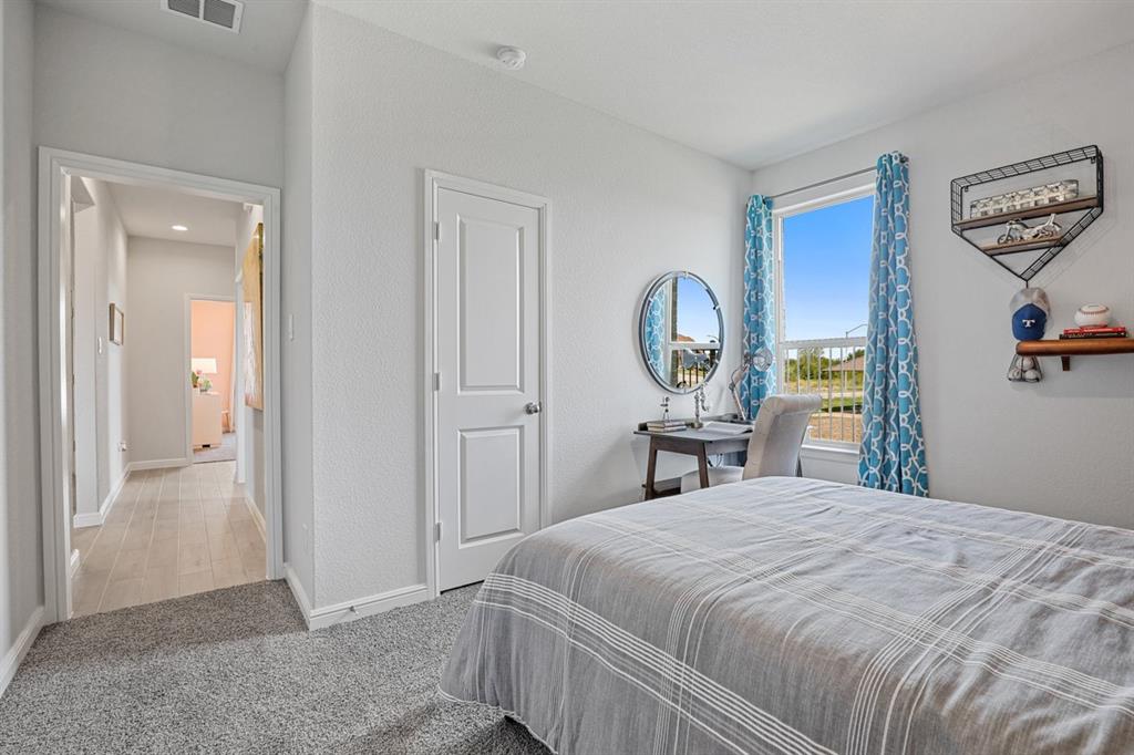 8913 Boulder Oak Boulevard Property Photo 24