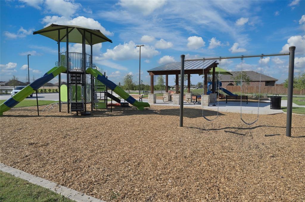 8913 Boulder Oak Boulevard Property Photo 36