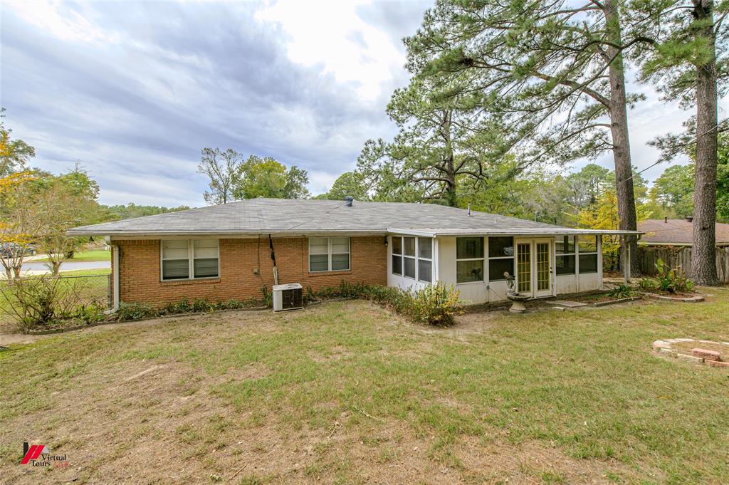715 9th Street Property Photo 11