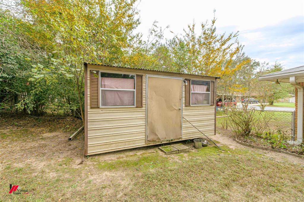715 9th Street Property Photo 12