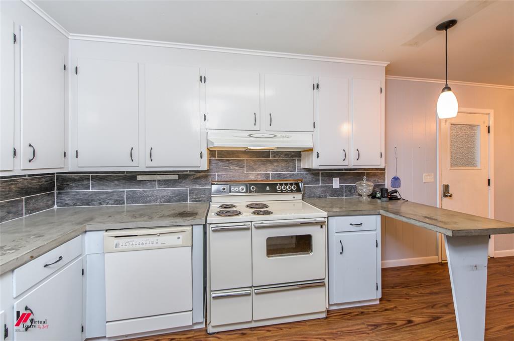 715 9th Street Property Photo 16