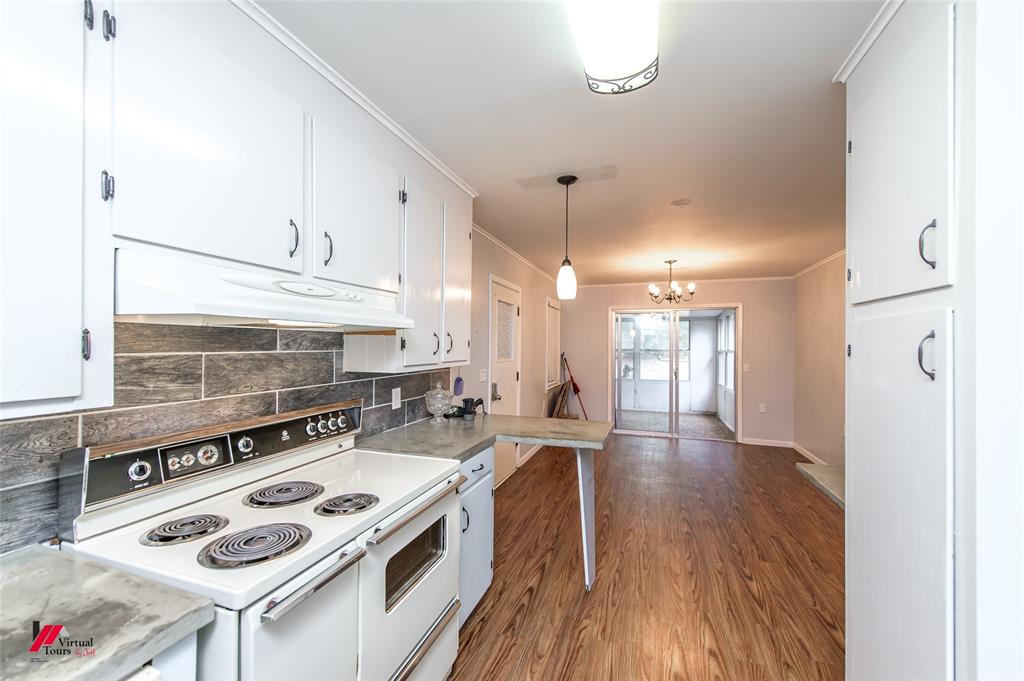 715 9th Street Property Photo 17
