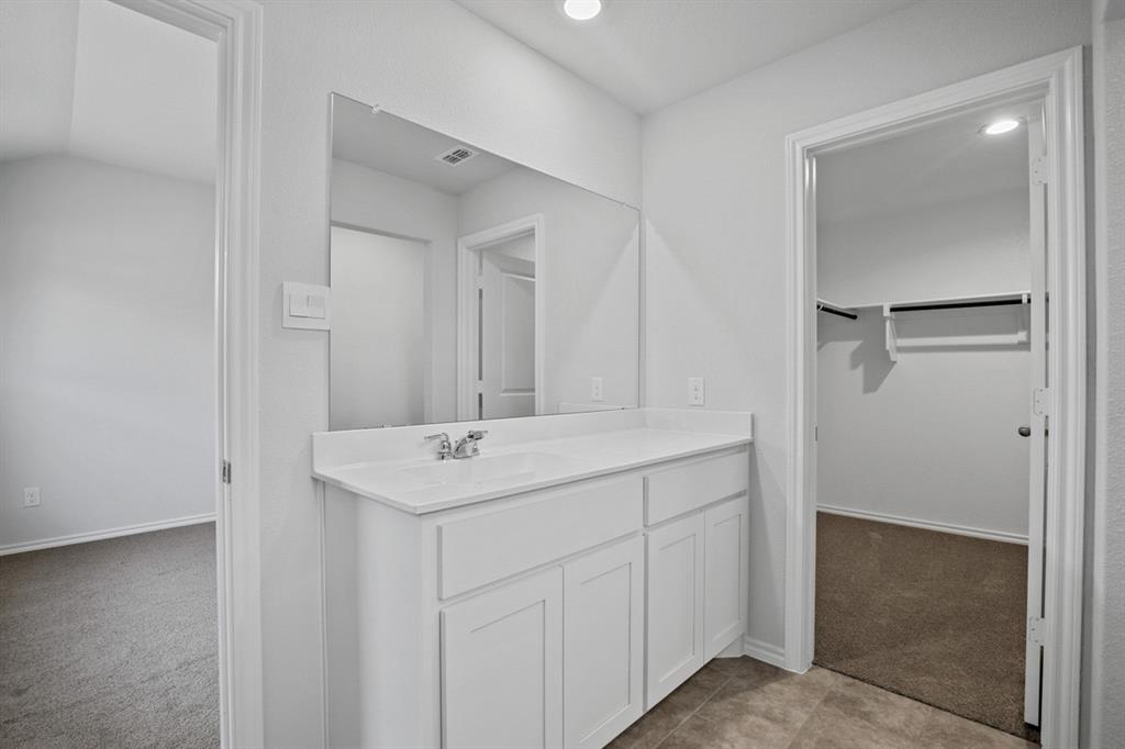 180 Running River Drive Property Photo 17