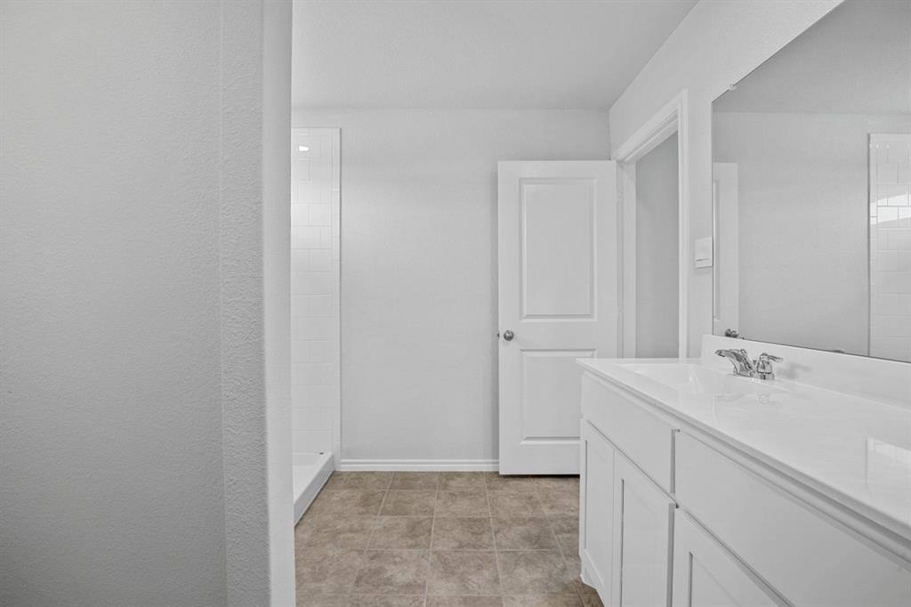 180 Running River Drive Property Photo 18