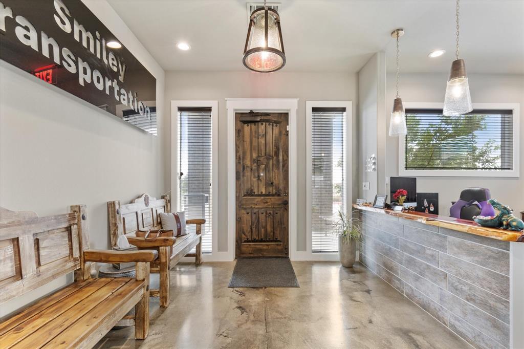 5805 Starnes Road Property Photo 4