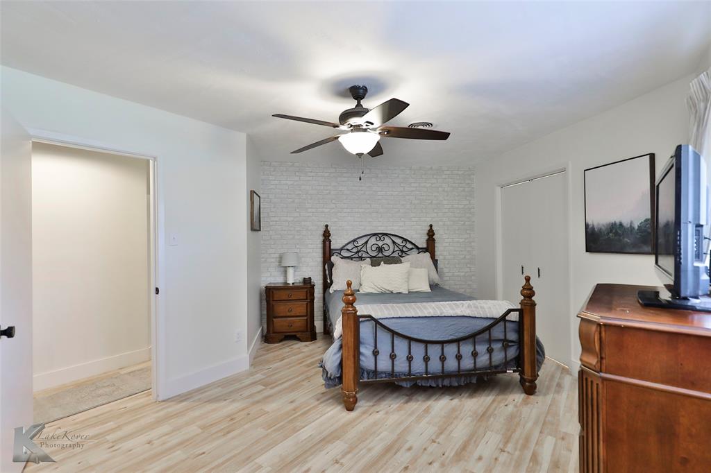 2034 Robin Road Property Photo 16