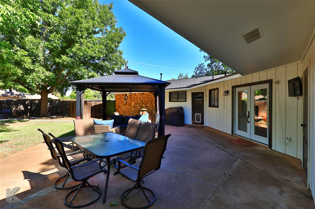 2034 Robin Road Property Photo 29