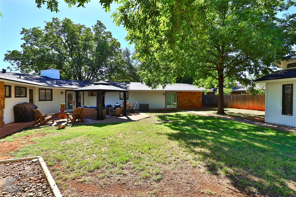 2034 Robin Road Property Photo 31