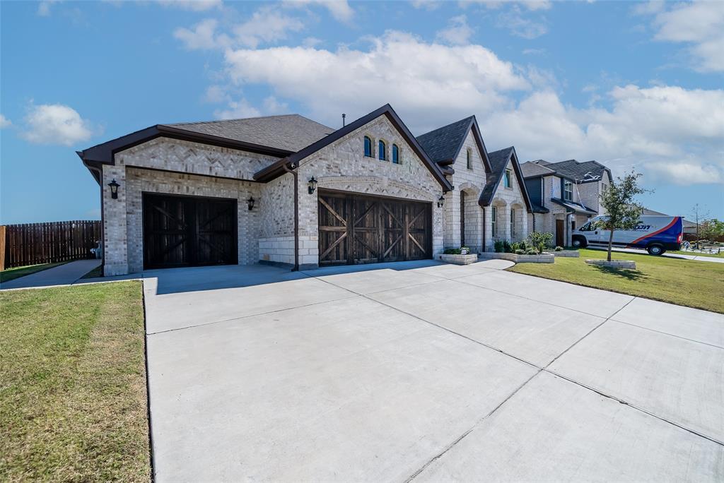 2638 Perdenales Drive Property Photo 4