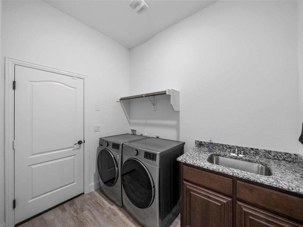 2638 Perdenales Drive Property Photo 33