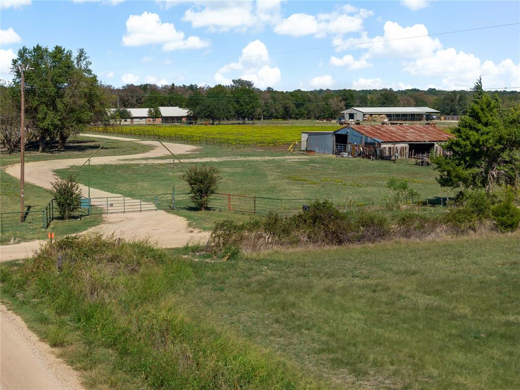 15 County Road 1227 Property Photo 28