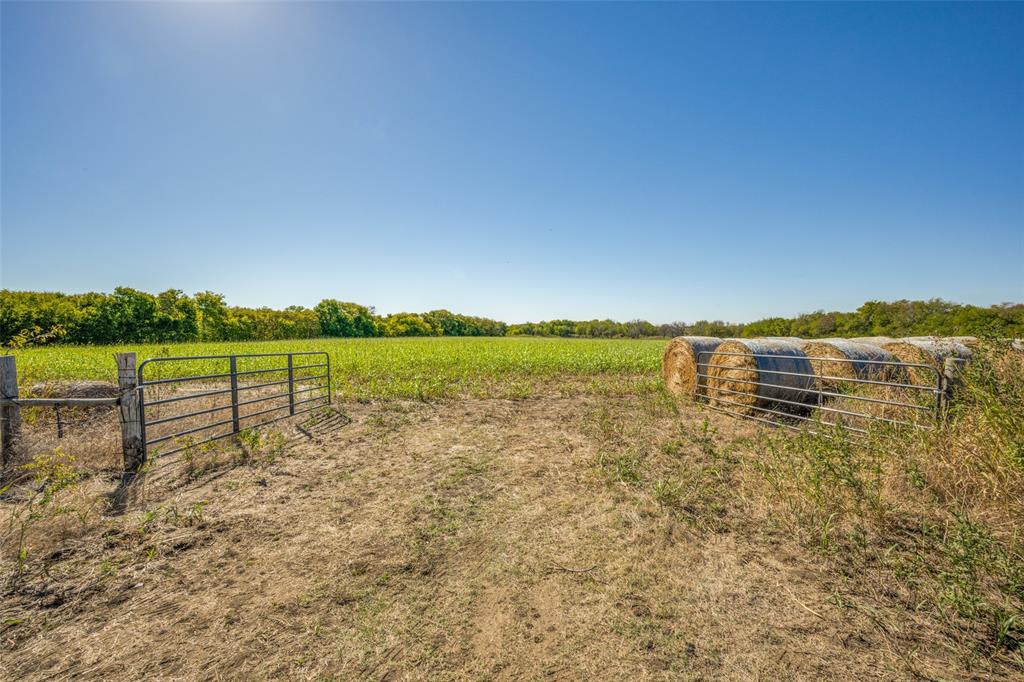 000 View Road Property Photo 2