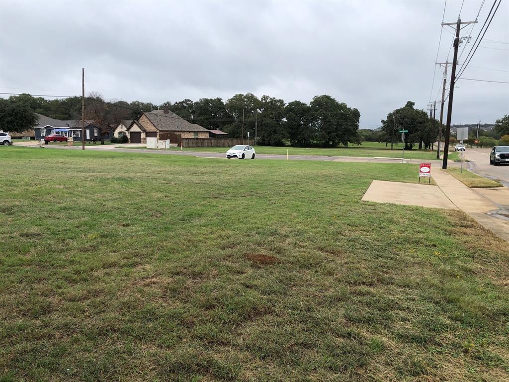 700 Little School Road Property Photo 2