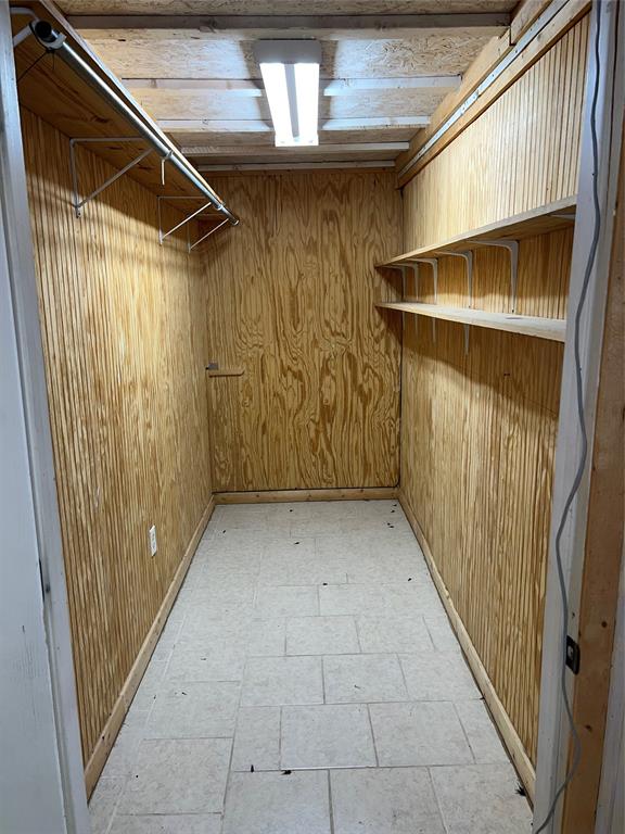 113 N Houston Street Property Photo 21
