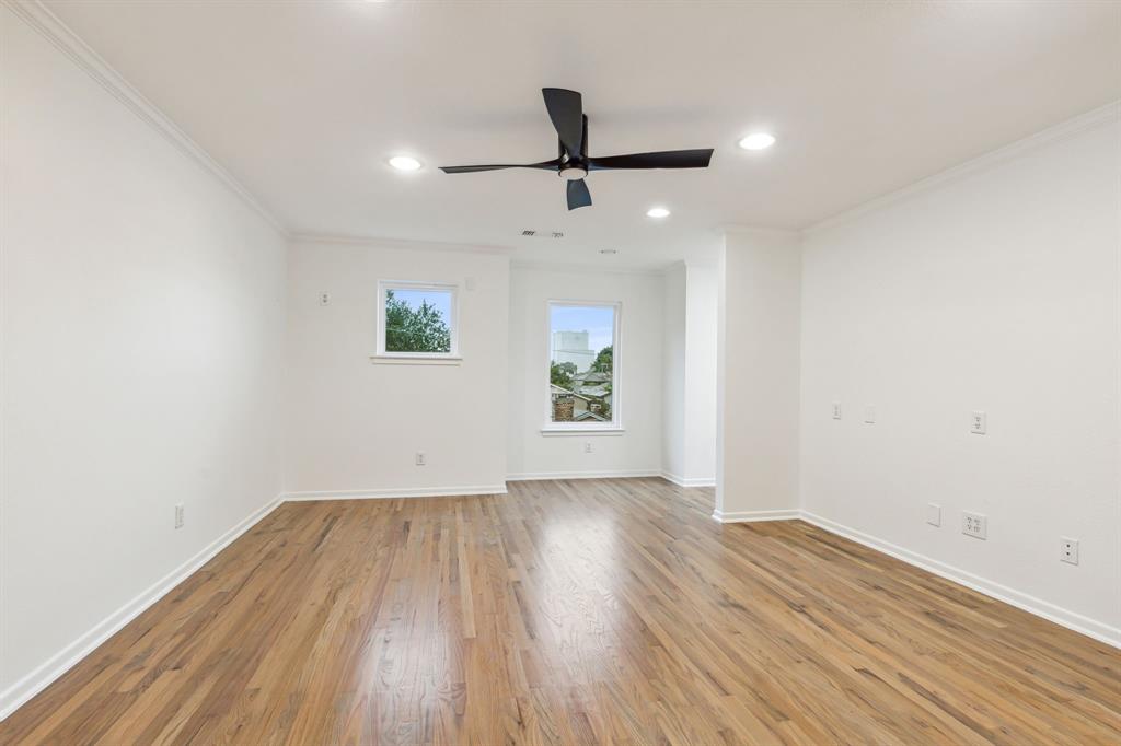 947 Liberty Street Property Photo 21