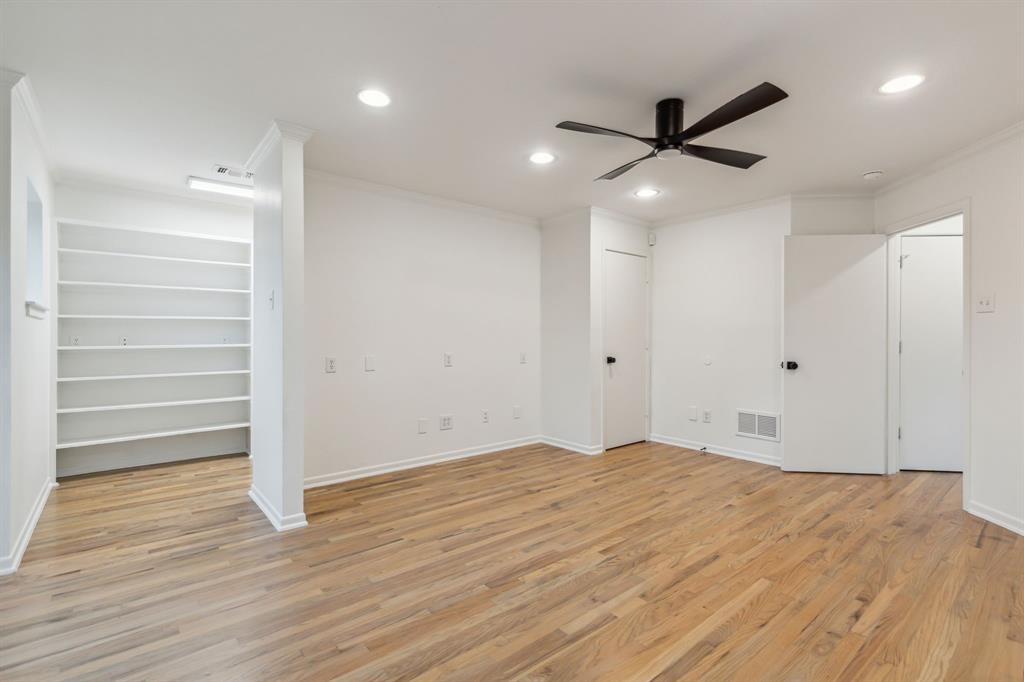 947 Liberty Street Property Photo 22