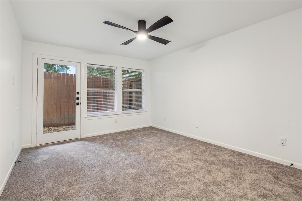 947 Liberty Street Property Photo 25