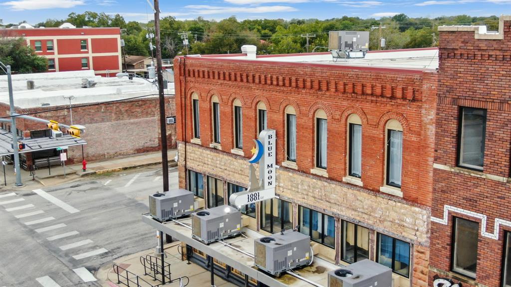 100 N Texas Street Property Photo 2