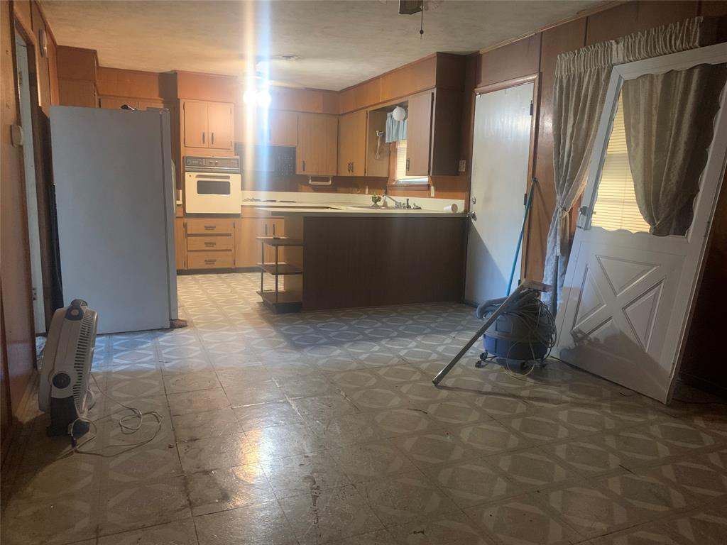 5606 S Marsalis Avenue Property Photo 8