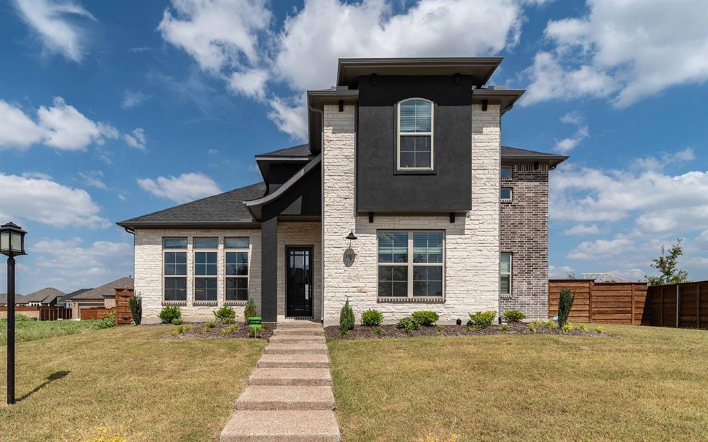 1801 Acorn Creek Circle Property Photo 1
