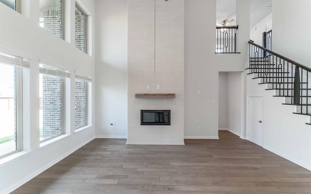 1801 Acorn Creek Circle Property Photo 3