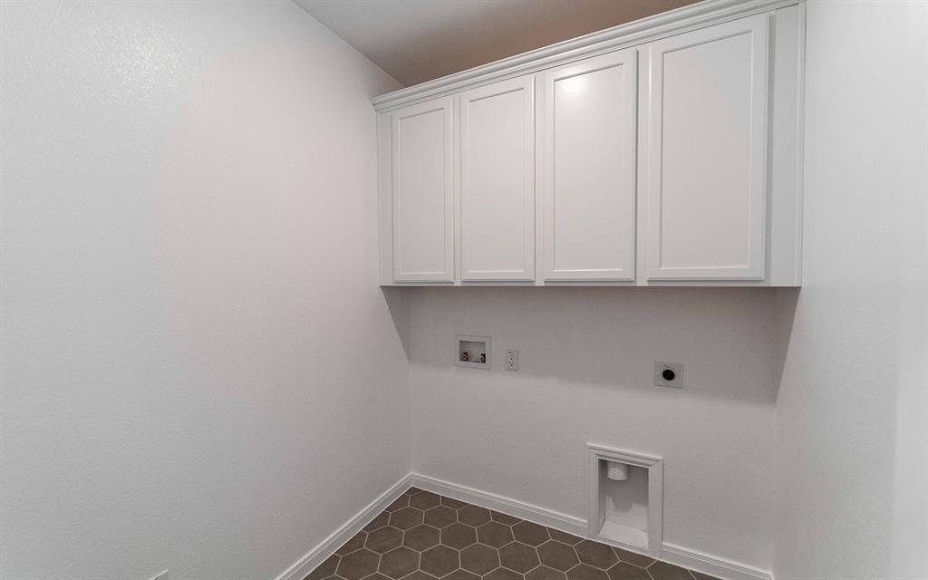 1801 Acorn Creek Circle Property Photo 16