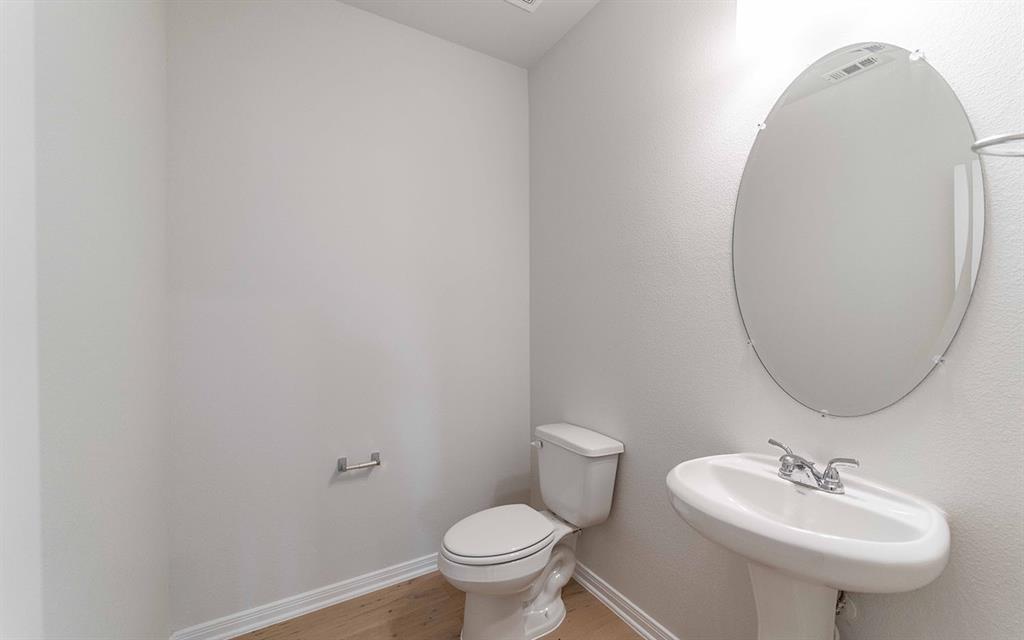 2044 Fall Creek Cove Property Photo 14