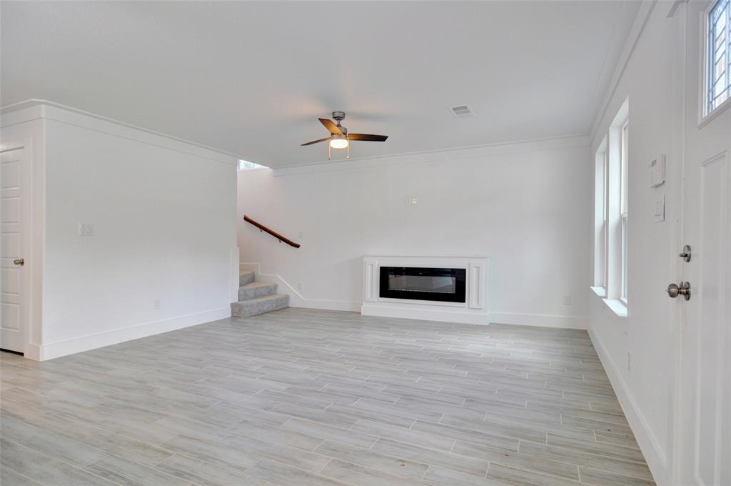 5638 Barkridge Drive Property Photo 5