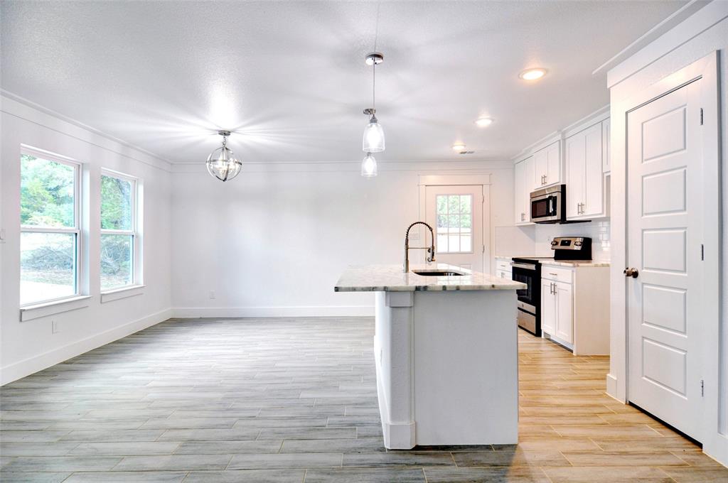 5638 Barkridge Drive Property Photo 14