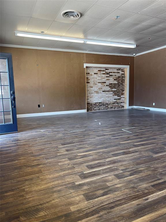 919 Halsell Property Photo 5
