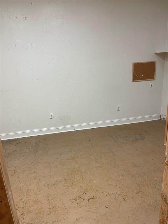 919 Halsell Property Photo 7