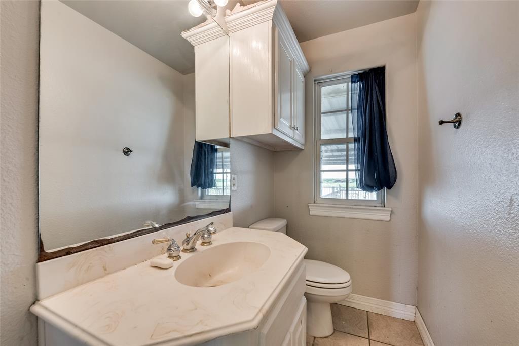 5646 N Us Highway 69 Property Photo 25
