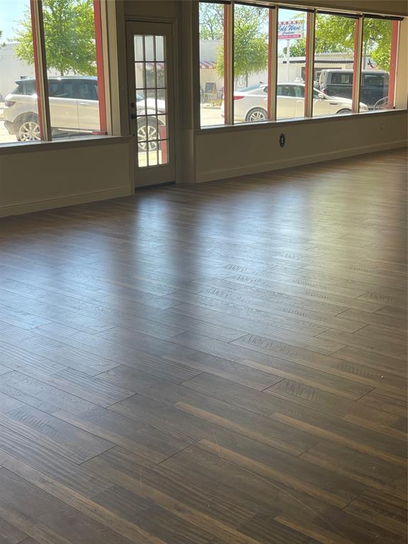 921 Halsell Street Property Photo 14