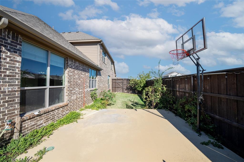 2101 Hartley Drive Property Photo 34