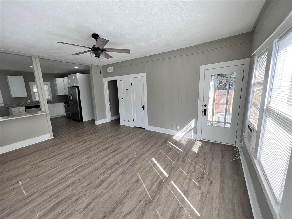 1601 Durham Avenue Property Photo 12