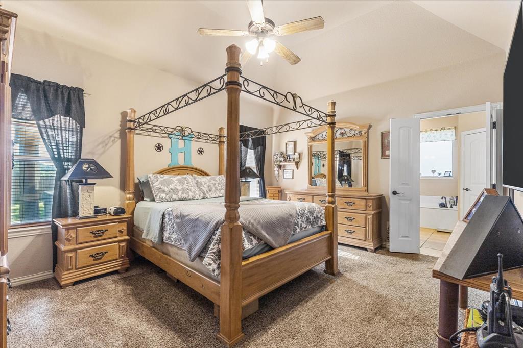 6601 Forest Oaks Court Property Photo 12