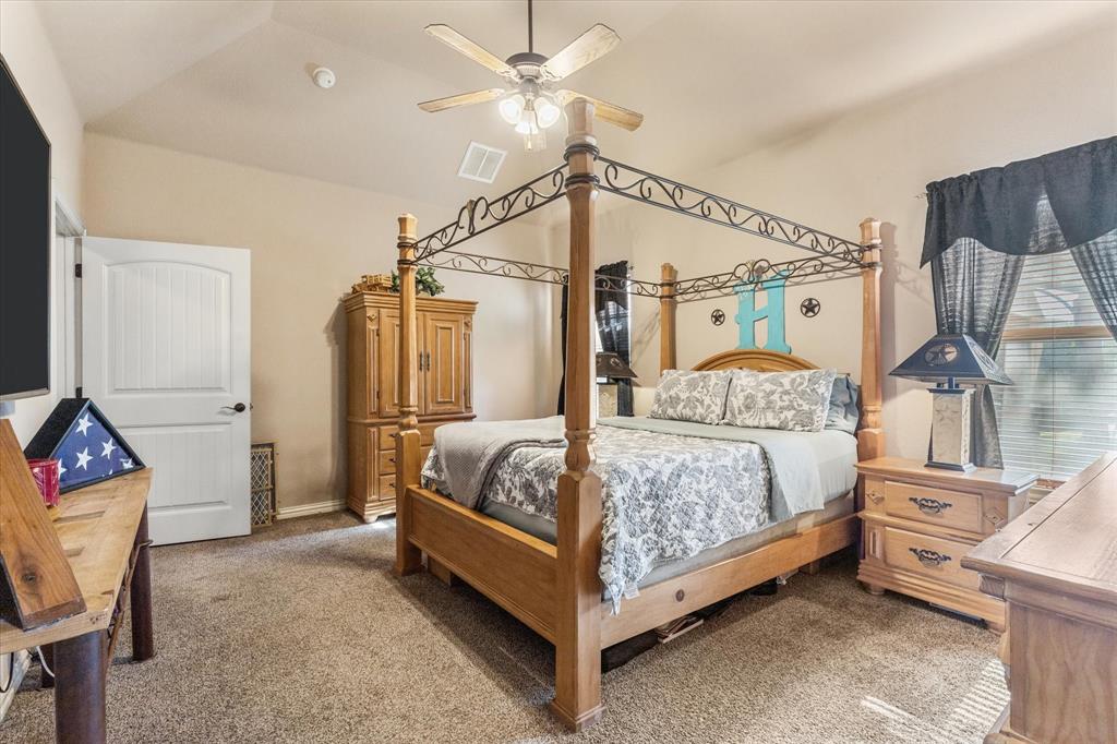 6601 Forest Oaks Court Property Photo 13