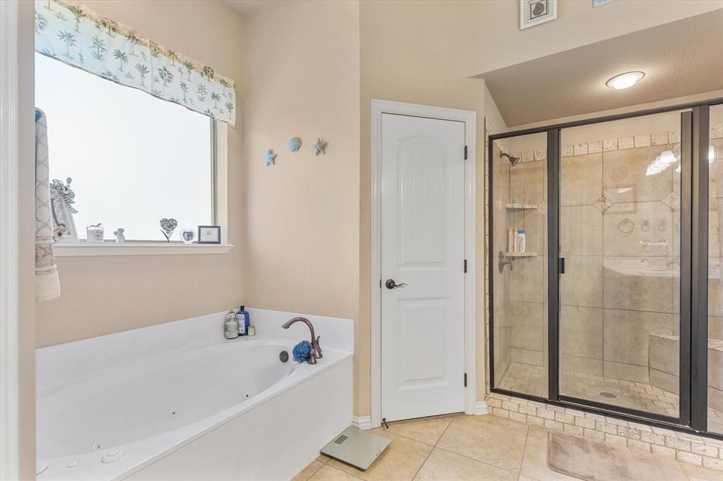 6601 Forest Oaks Court Property Photo 14